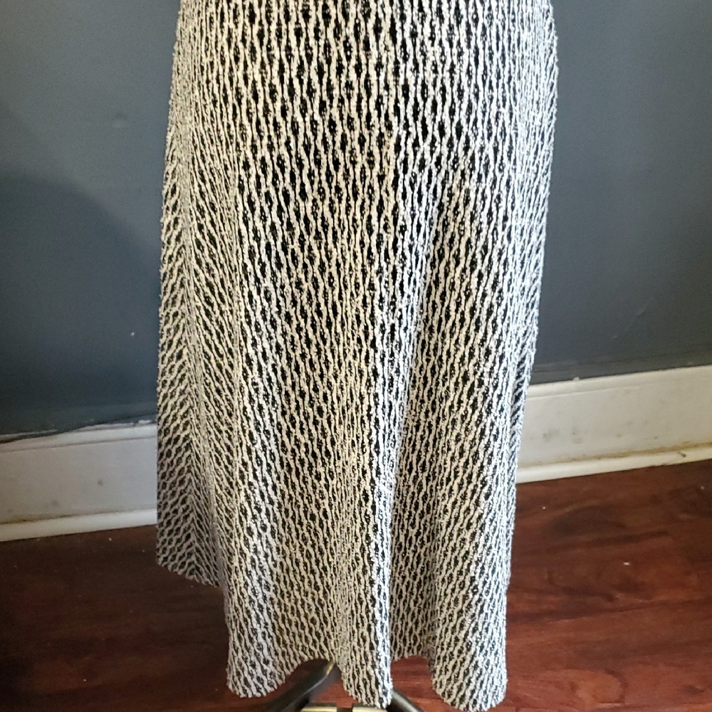 Andrew Marc Black and White Sleeveless Midi Dress - Picture 14 of 17